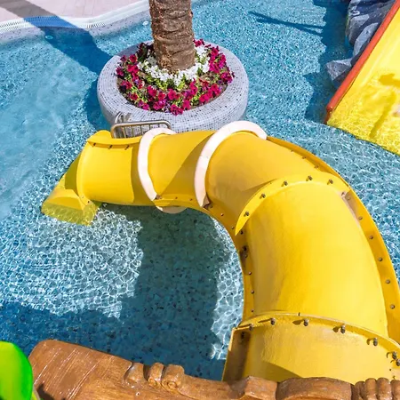 Hotell Oasis Park Splash 4*