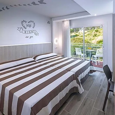 Oasis Park Splash Hotel Calella