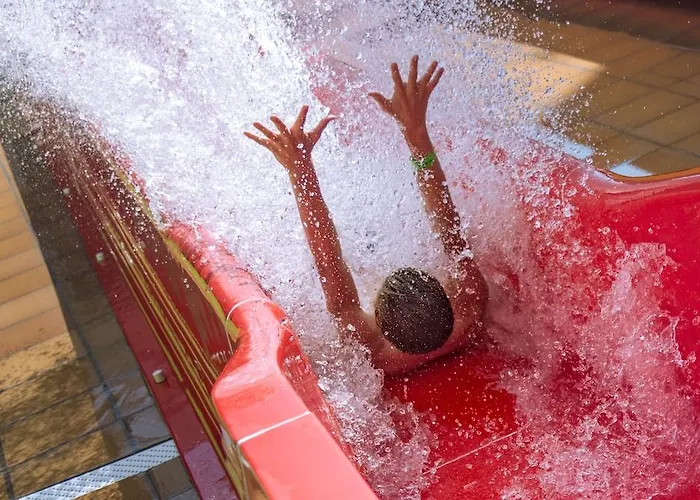 Oasis Park Splash
