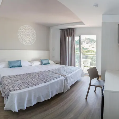 Отель Oasis Park Splash 4*