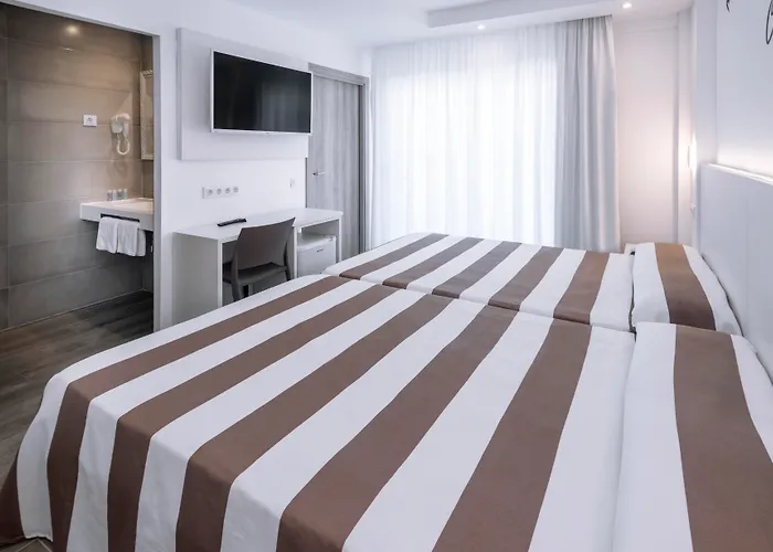 Oasis Park Splash 4* Calella